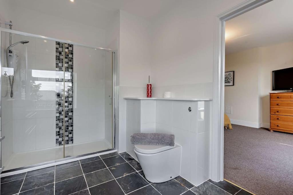 Villa Dizzy Heights Swanage Sleeps 10 With Amazing Views Exterior foto